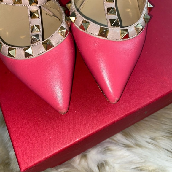 Authentic Valentino Rockstud Pumps - Picture 6 of 13